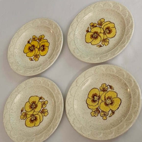 Vintage Style Yellow Floral Bread & Butter Plates - Set of 4, Great Condition - Picture 10 of 16